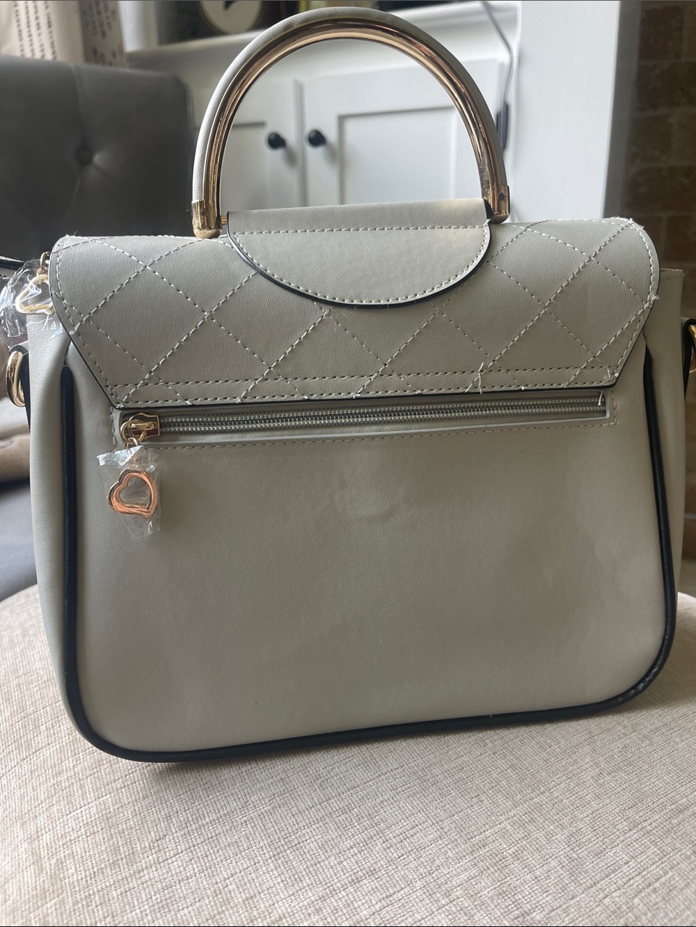 Bella Russo Gray Crossbody Purse NWOT - Picture 3 of 7